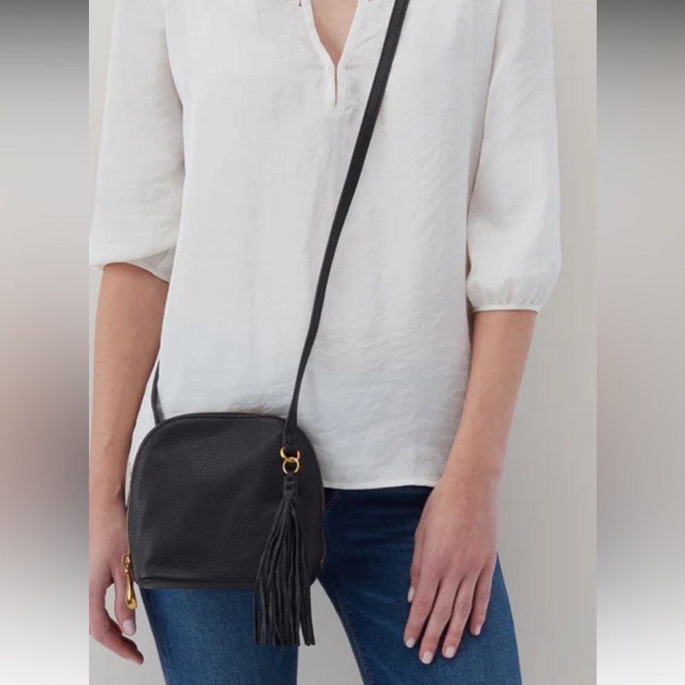 HOBO crossbody black pebble leather